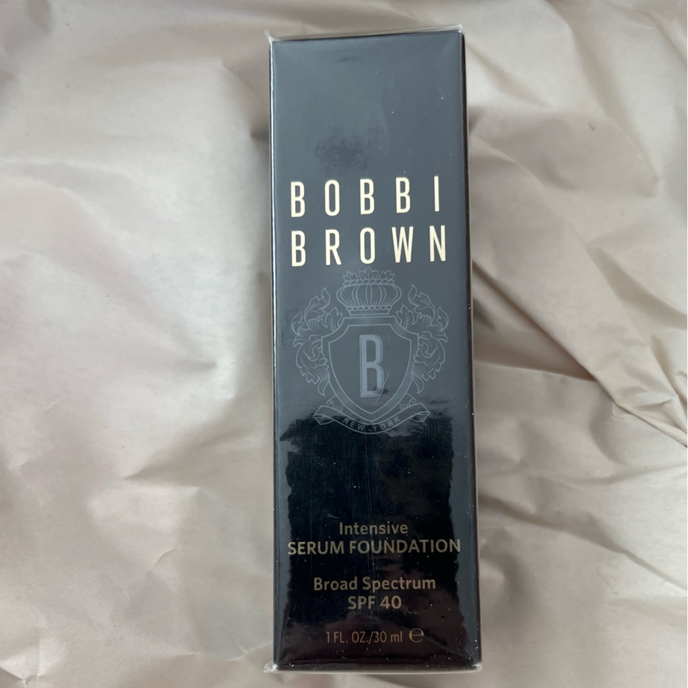 Brand new/never opened Bobbi Brown intensive serum foundation